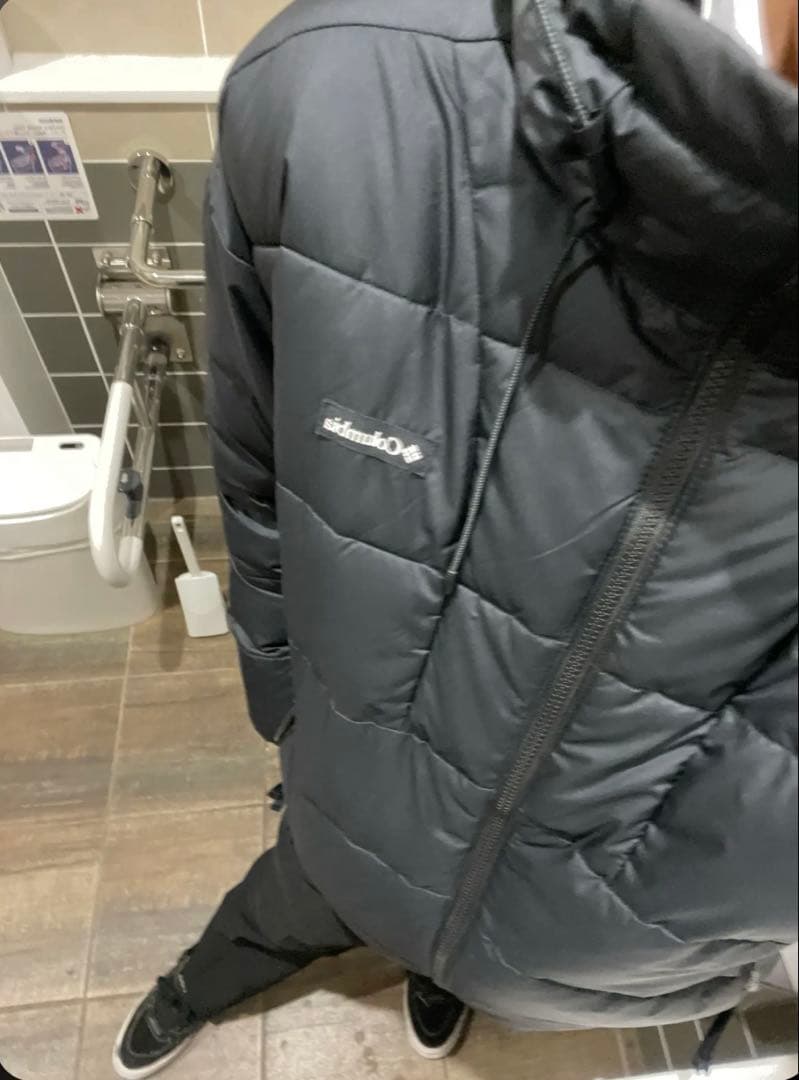 Columbia ブラック ダウンジャケット