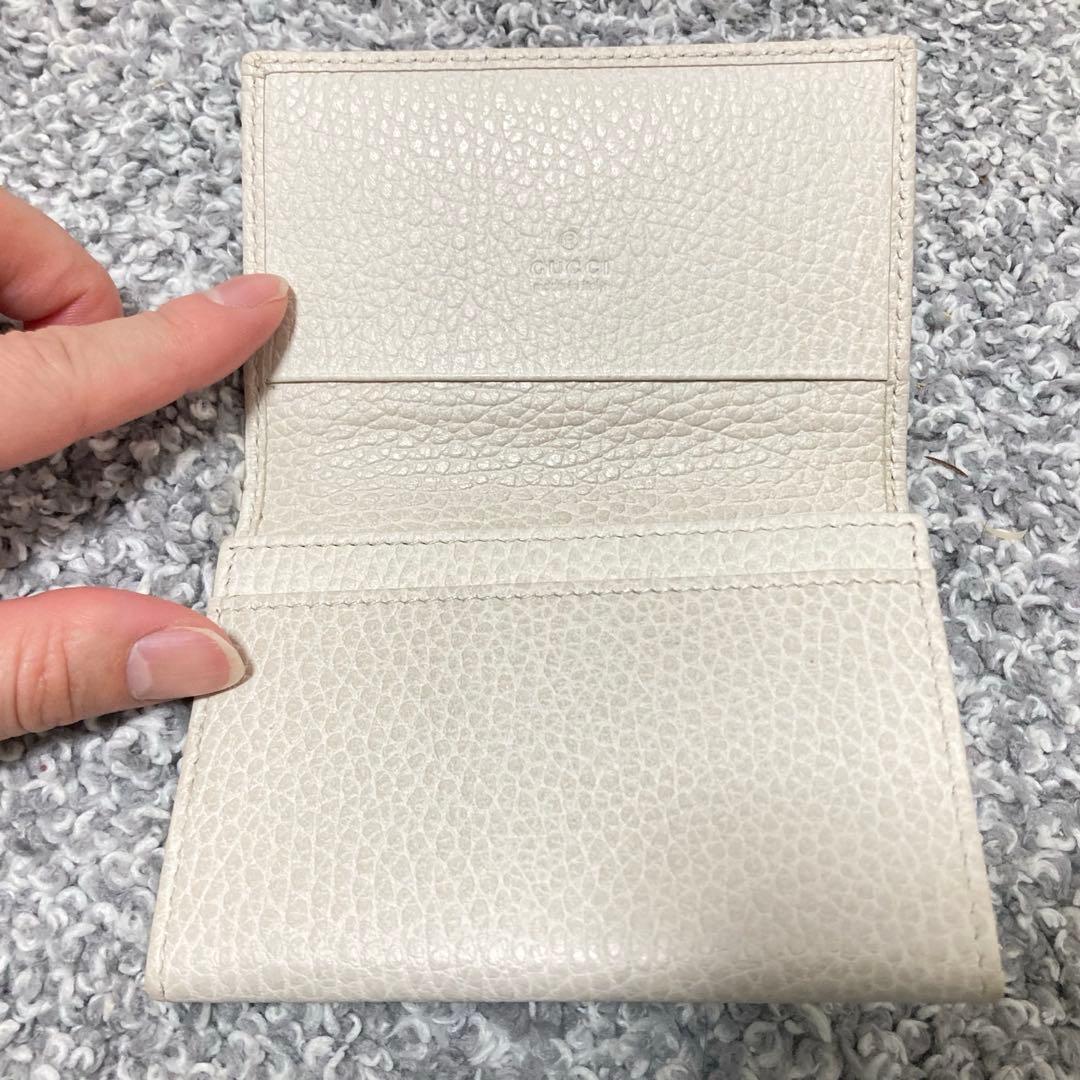 GC ロゴ ホワイトレザー 名刺入れ　箱付き GUCCI グッチ