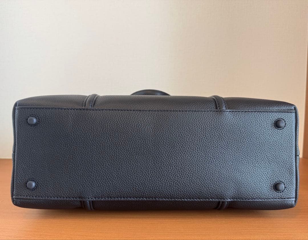 COLE HAAN ブラックトートバッグ 収納袋付き