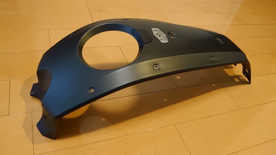 YAMAHA　XSR700　センタータンクカバー