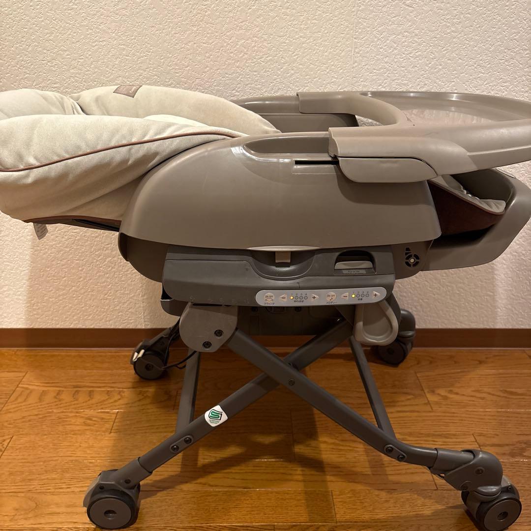 コンビ　ネムリラ　AT SWING ベビーベッド　電動