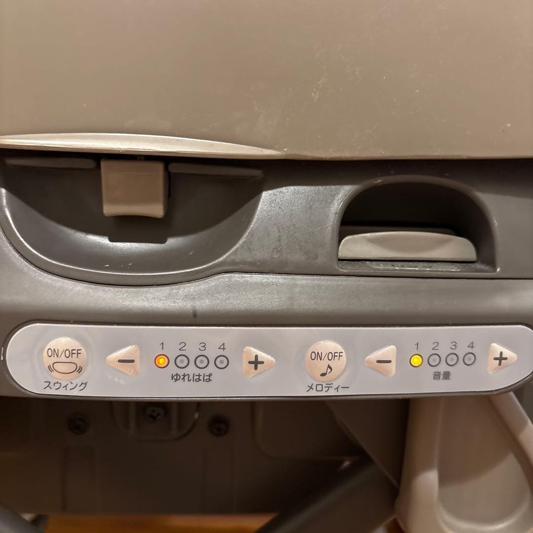 コンビ　ネムリラ　AT SWING ベビーベッド　電動