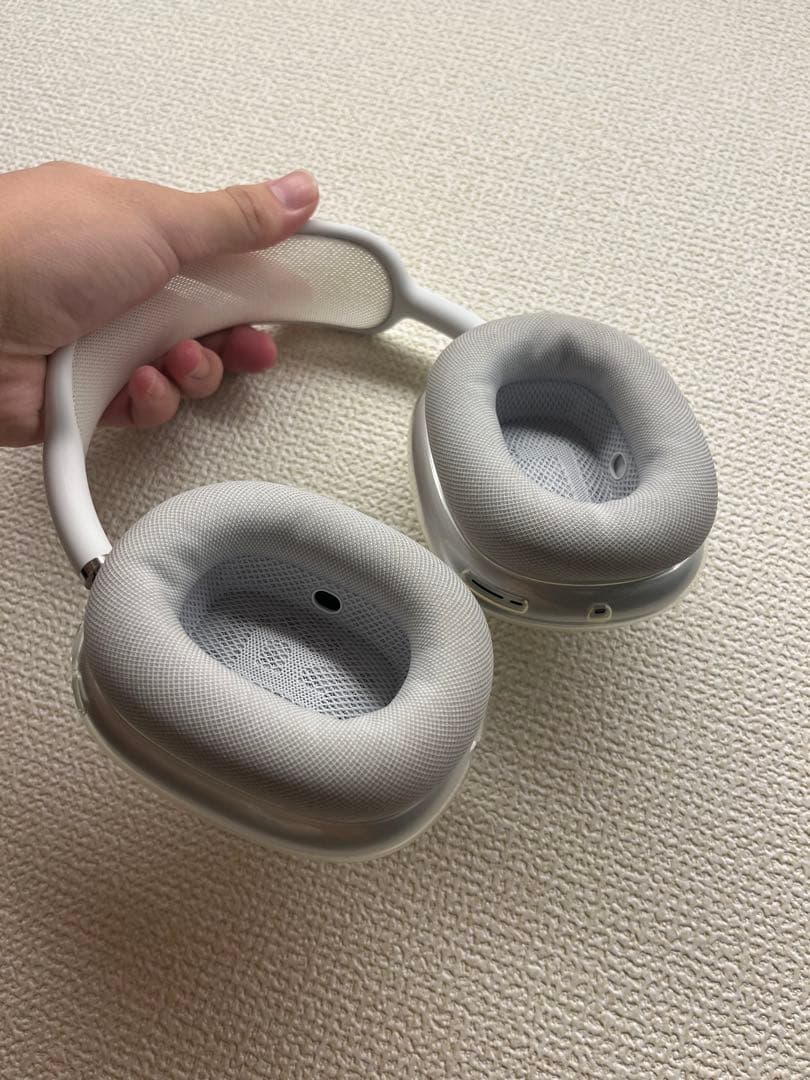 AirPods Max シルバー ケース付き（透明カバー付き）
