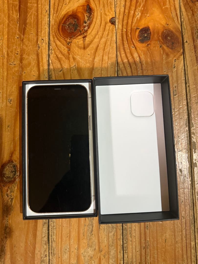 Apple iPhone 12Pro ゴールド 本体