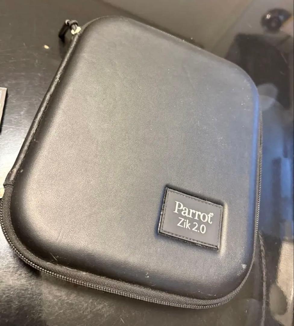 希少 Zik3.0 Bluetooth ヘッドホン バッテリー3 ケース付き