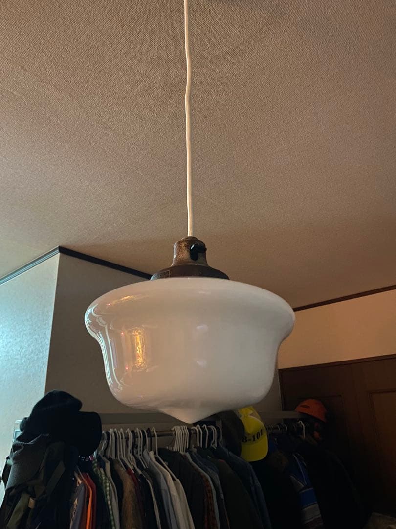 昭和レトロ　ペンダントライト　電笠　ミルクガラス照明　昭和初期