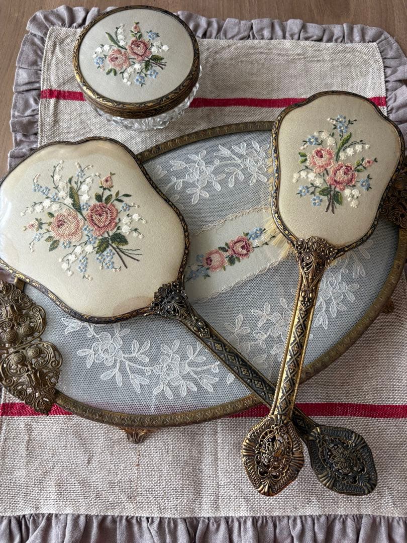 イギリスアンティーク ドレッシングセット プチポワン フランスアンティーク