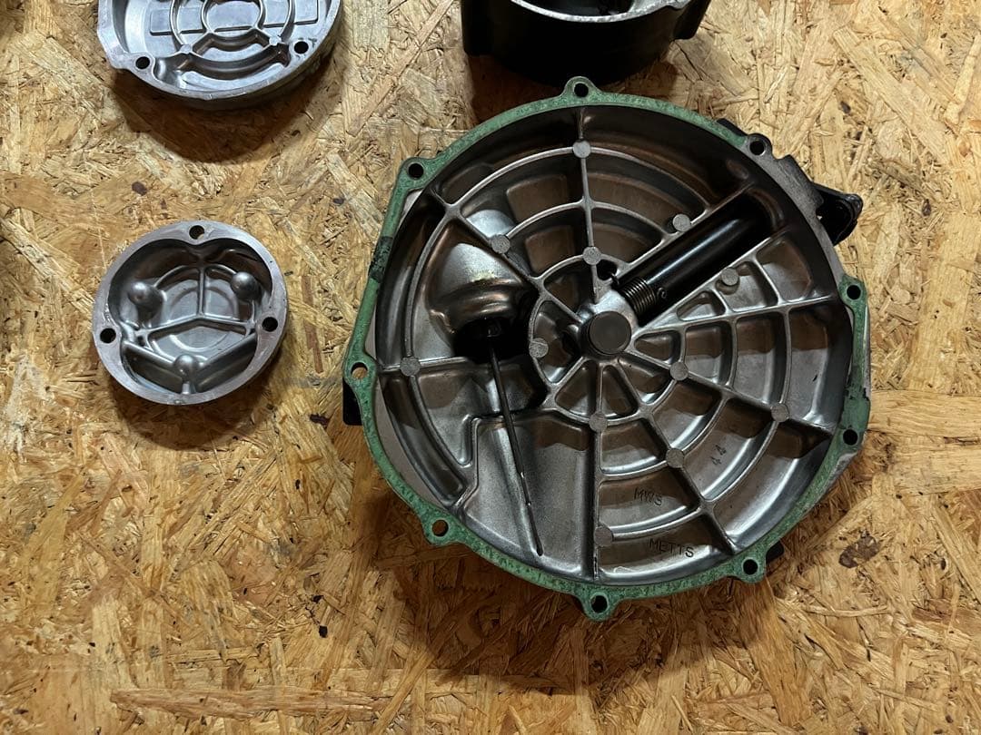 cb750 rc42 クラッチカバー類　送料込み