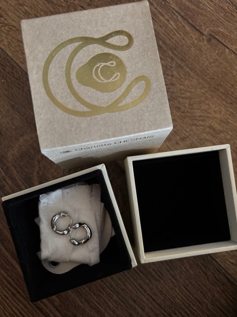 アクセサリー Charlotte Chesnais Petit Wave Earrings