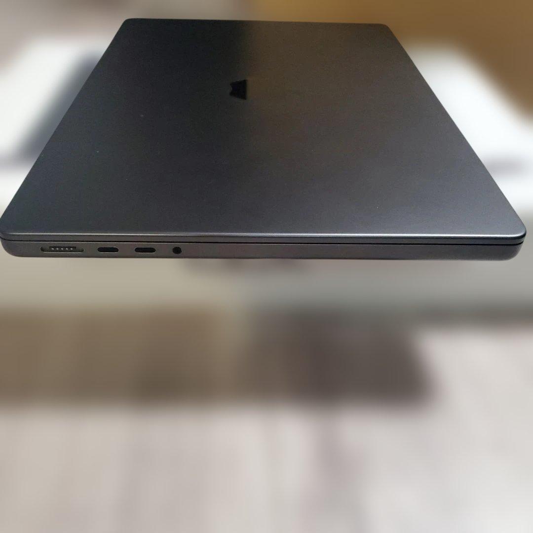 MacBook本体 MacBook Pro M4 16GB