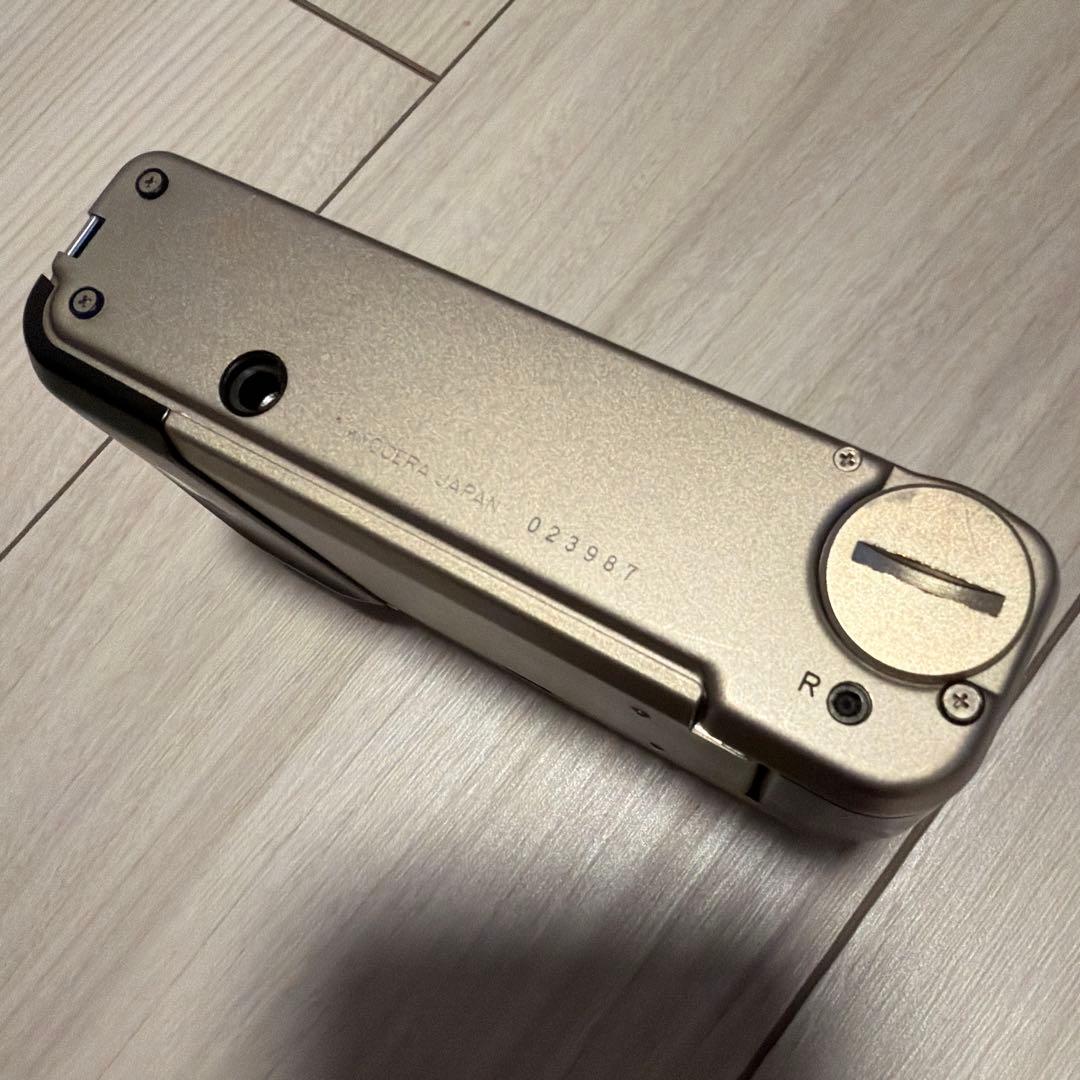 最終値下 CONTAX T2 コンパクトフィルムカメラ シルバー