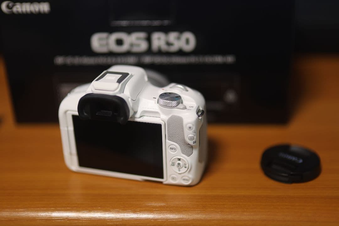Canon EOS R50 ホワイトレンズキット