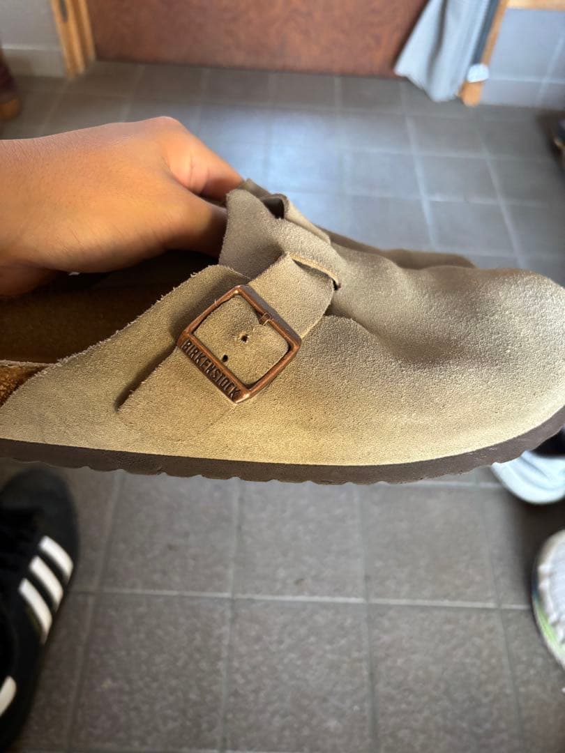 birkenstockベージュ スエード サボサンダル