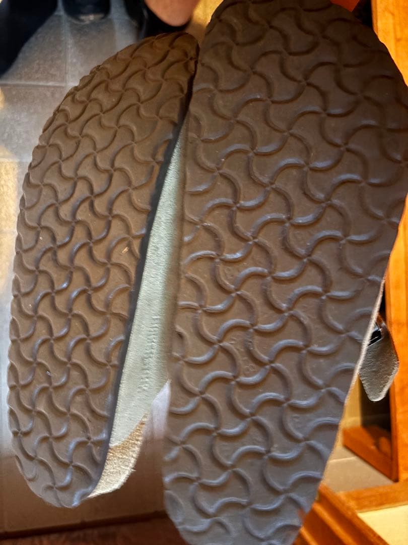 birkenstockベージュ スエード サボサンダル