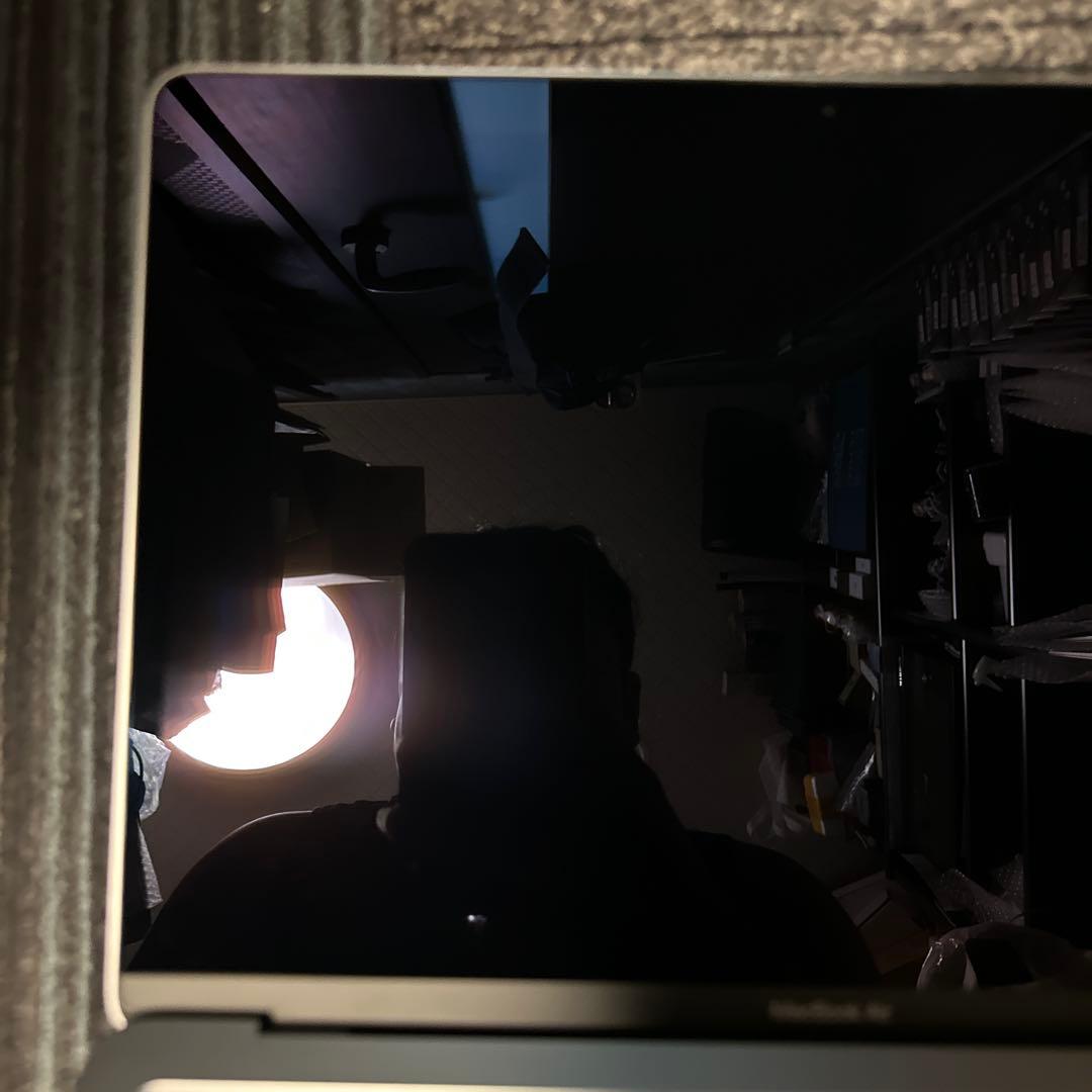 MacBook Air 13インチ A2179 i7 16GB 512GB 4