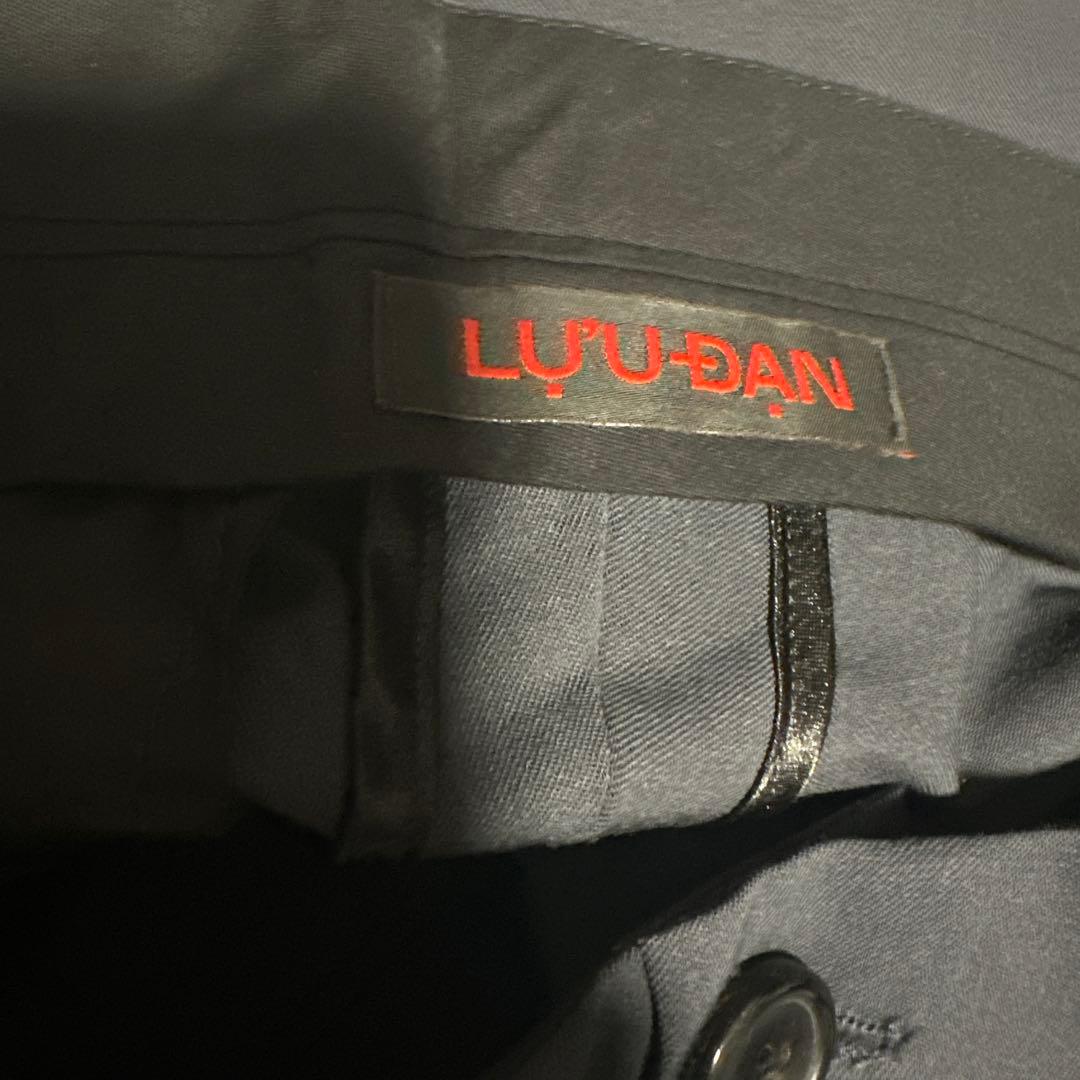 パンツ LUUDAN BAGGY TAILORED TROUSERS DARK GREY