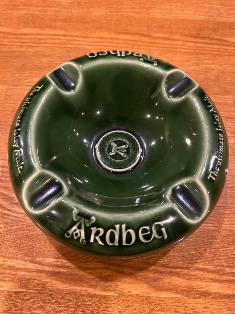 Ardbeg 陶器製灰皿 緑色