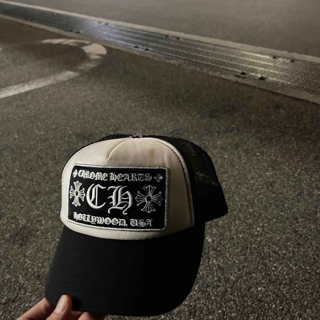 CHROME HEARTS トラッカーキャップ ブラック/ホワイト