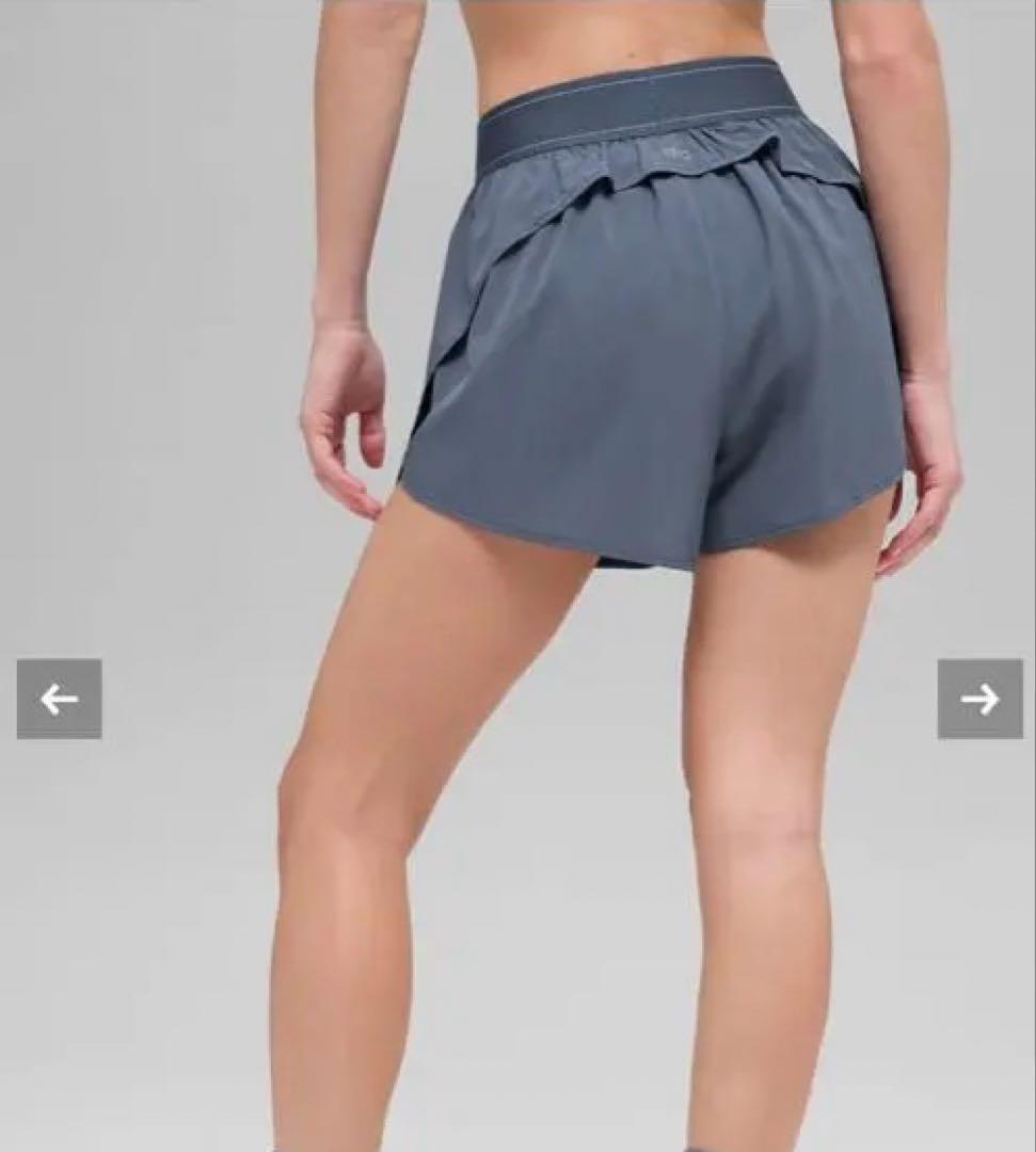 Alo yoga グレーブルー　ショートパンツ　完売色
