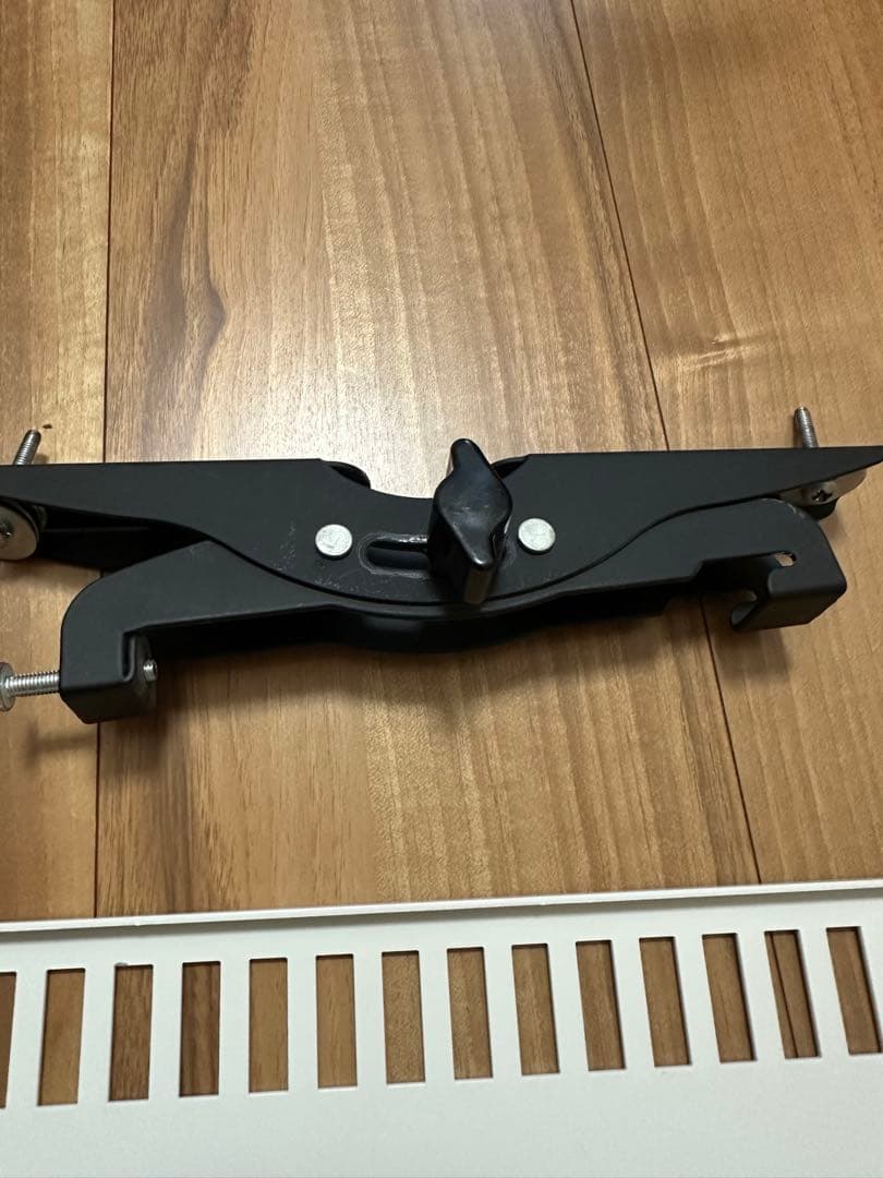 23～37型用 石膏ボード専用テレビ壁掛け金具TVセッター壁美人