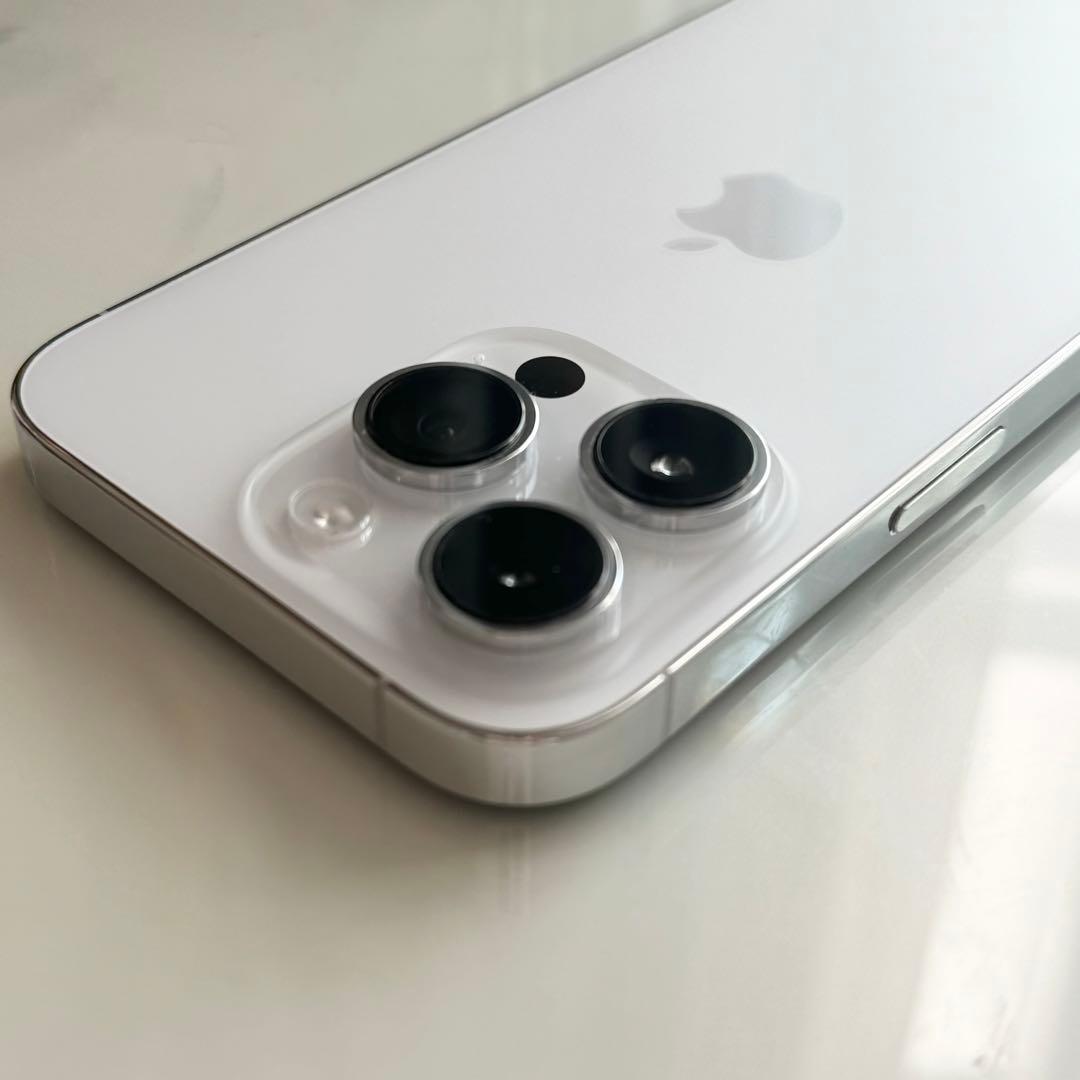 格安　iPhone14pro シルバー　SIMフリー　128GB Apple