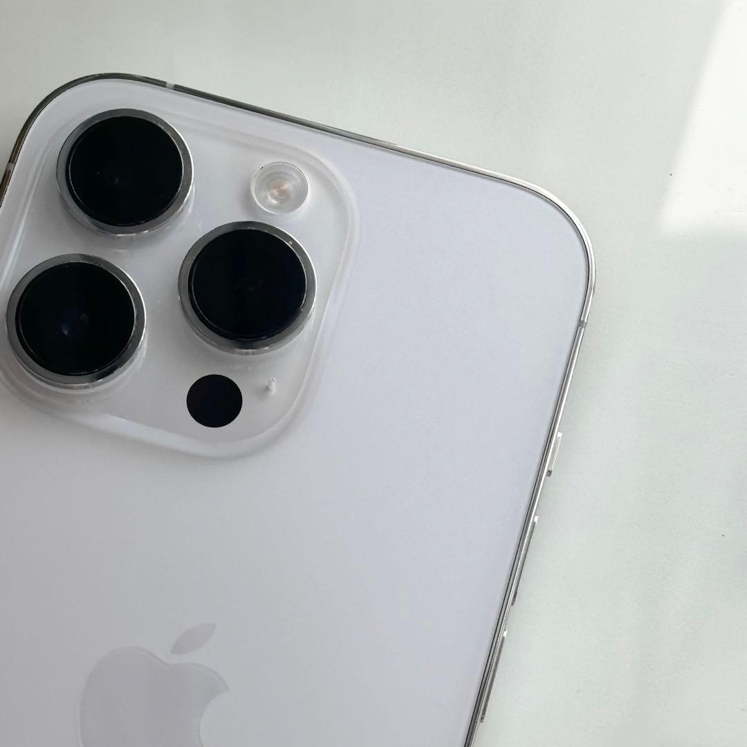 格安　iPhone14pro シルバー　SIMフリー　128GB Apple
