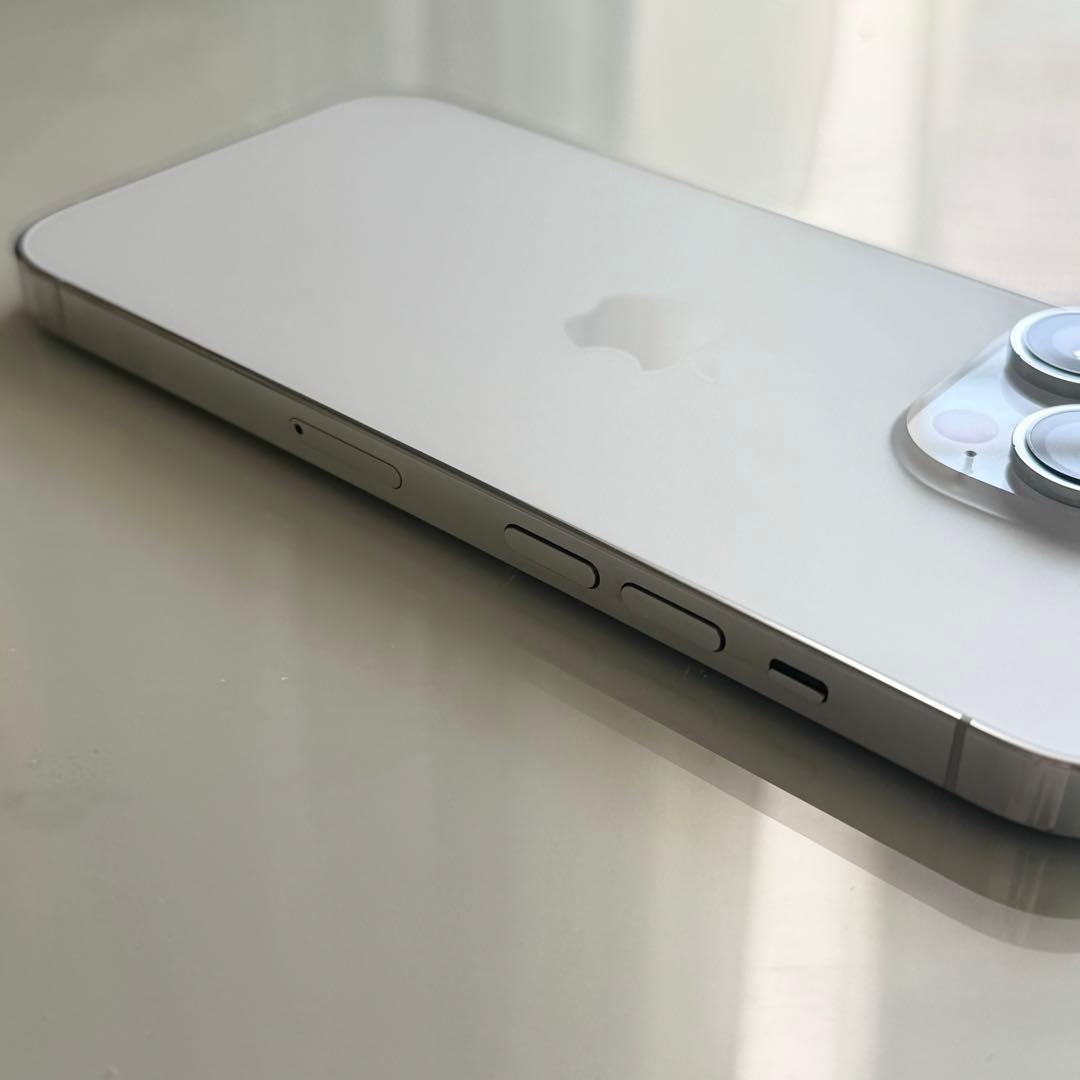 格安　iPhone14pro シルバー　SIMフリー　128GB Apple