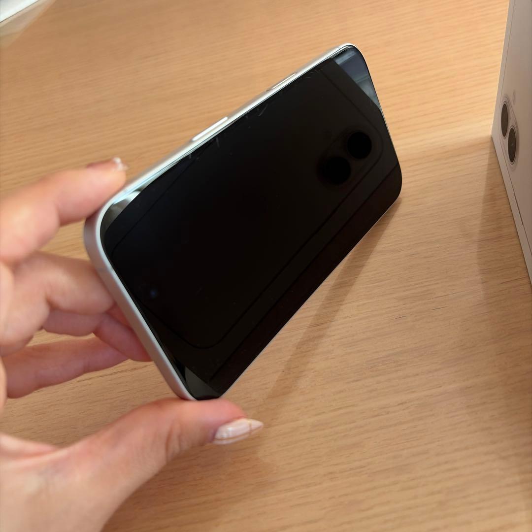 Apple iPhone16 128GB ホワイト 本体　SIMフリー