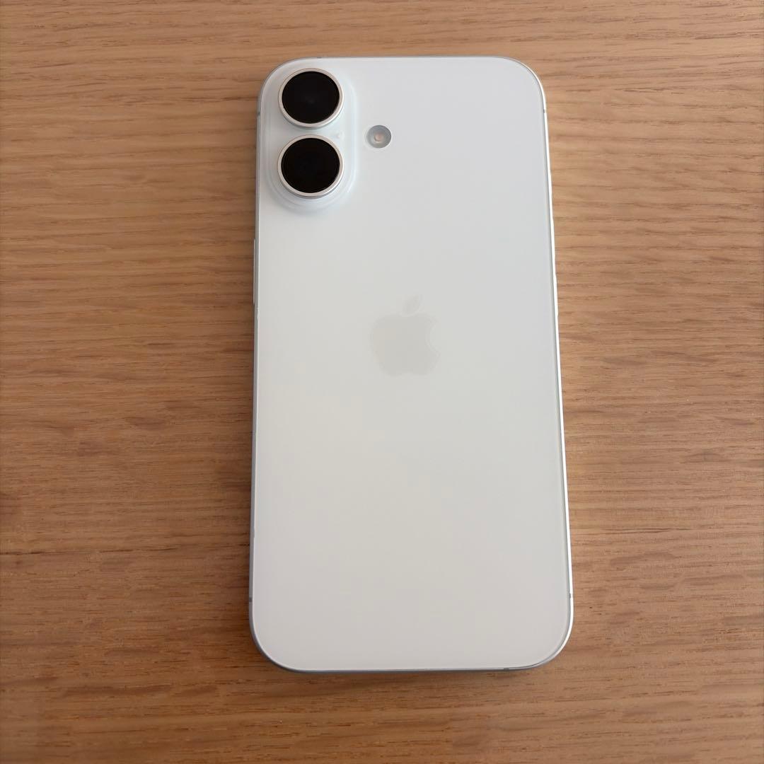 Apple iPhone16 128GB ホワイト 本体　SIMフリー