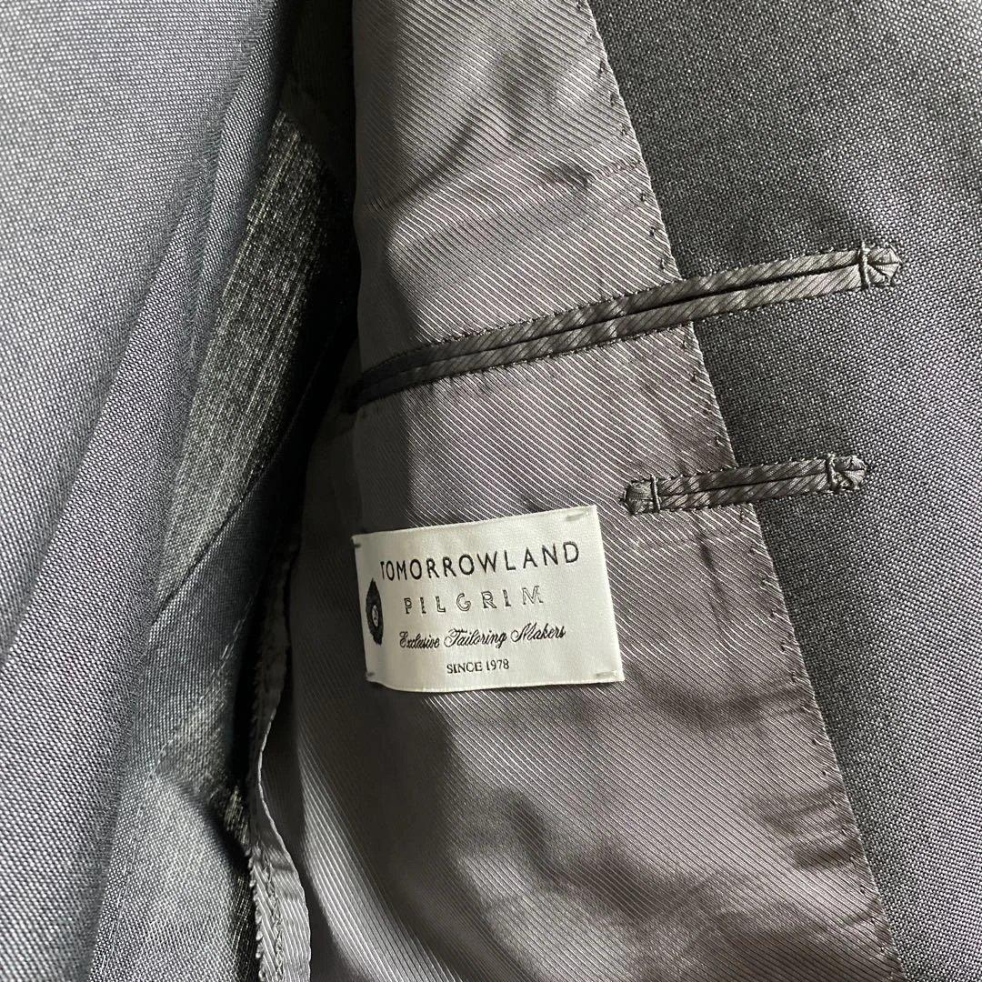 トゥモローランド　DORMEUIL ダークグレー ビジネススーツ
