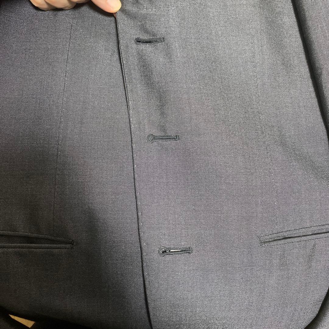 トゥモローランド　DORMEUIL ダークグレー ビジネススーツ