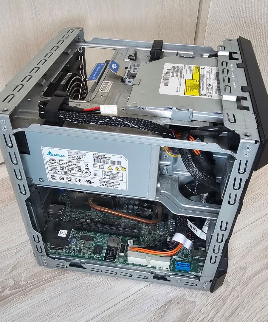 (値引)HP ProLiant MicroServer Gen8 2TB HDD