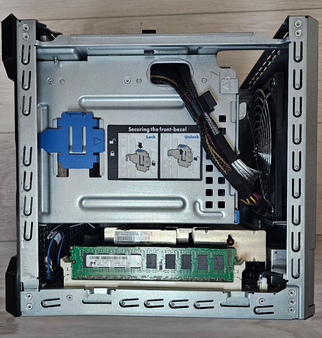 (値引)HP ProLiant MicroServer Gen8 2TB HDD