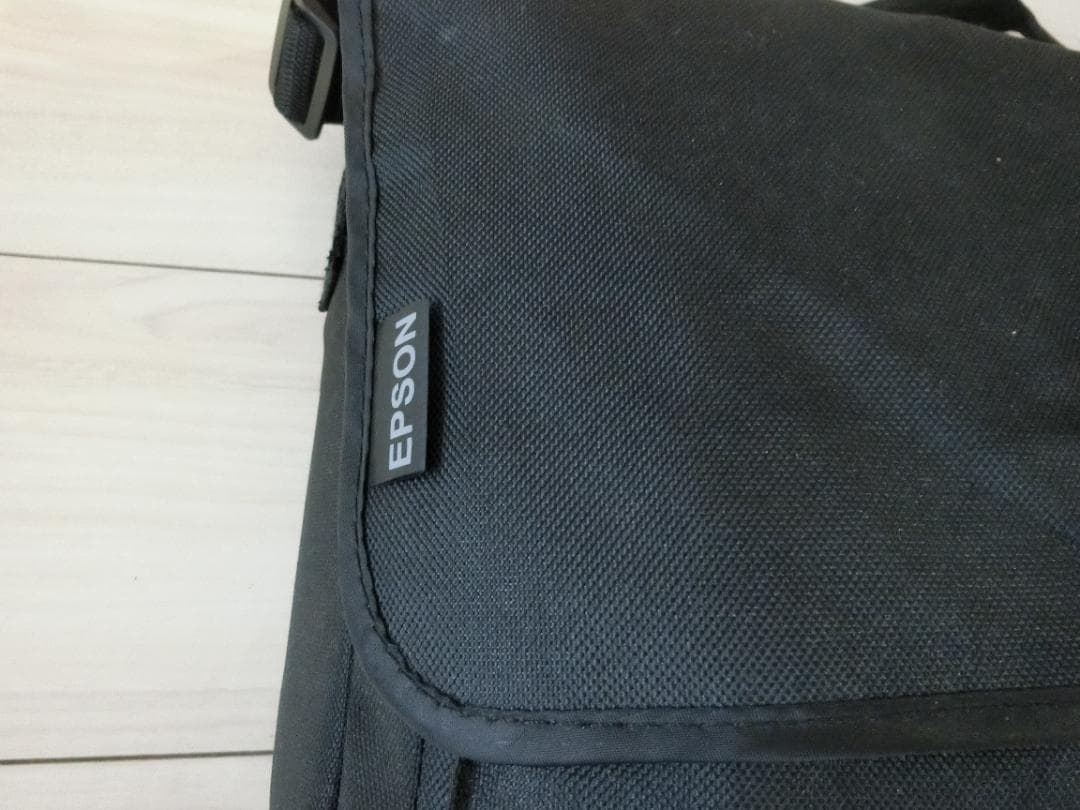 ★42Hのみ使用！EPSON プロジェクター EB-U32 新品同様