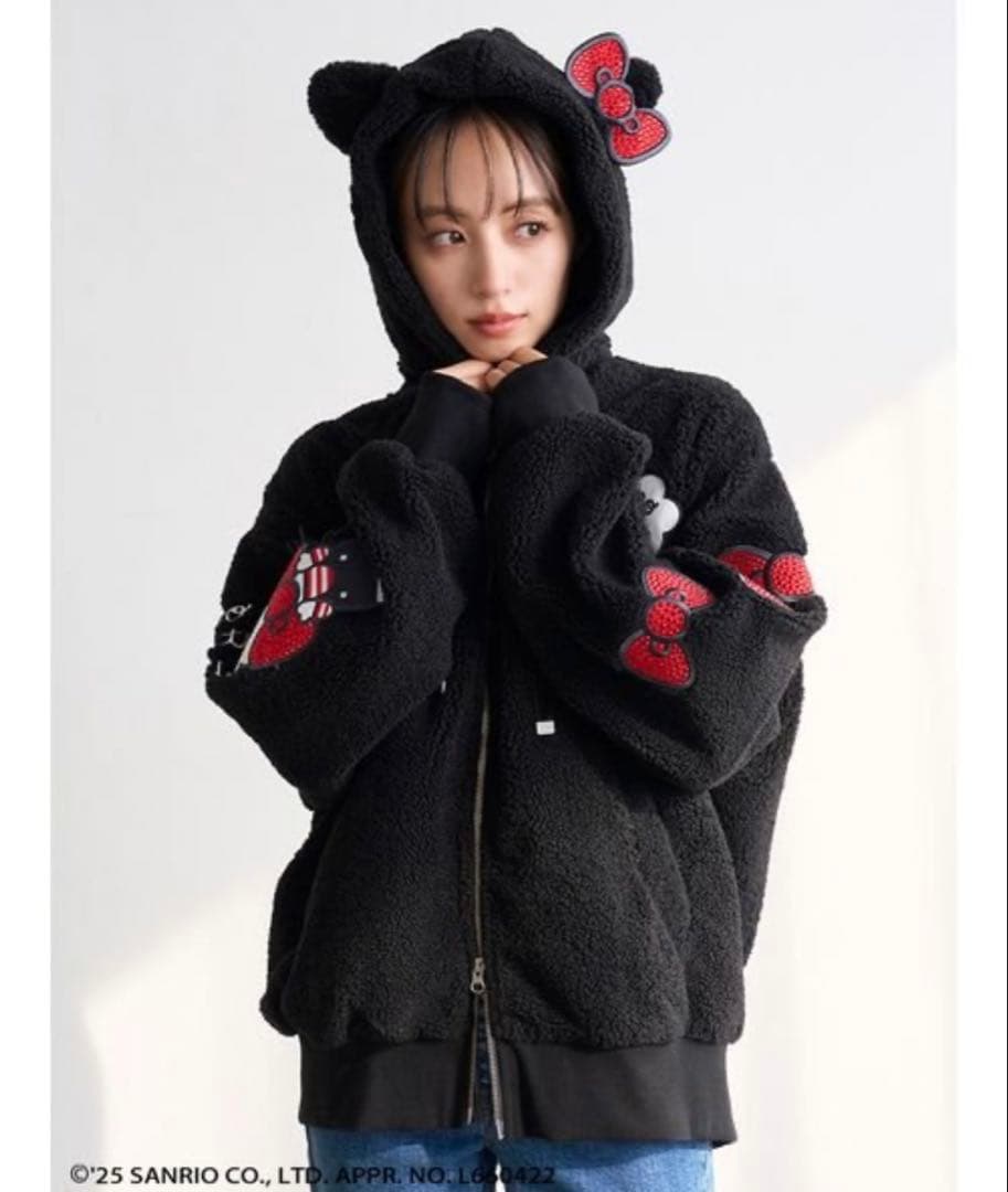 【nちゃん専用 】スナイデル HELLO KITTYプレミアムパーカー　黒