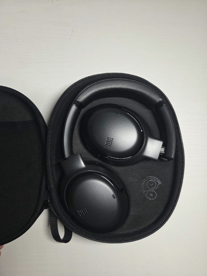 ヘッドホン JBL Tour One M2