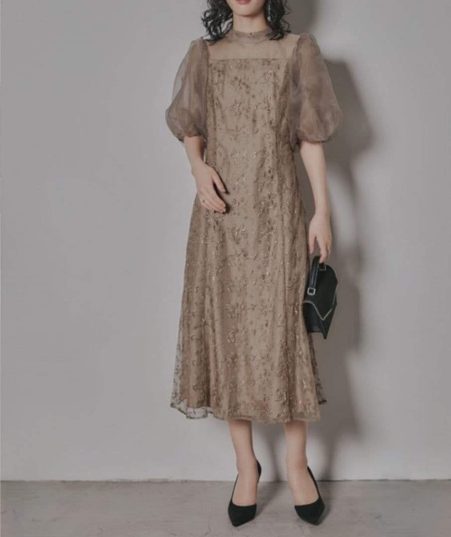 美品 niana ニアナ オーガンジー パフスリーブ刺繍 S 結婚式 パーティー