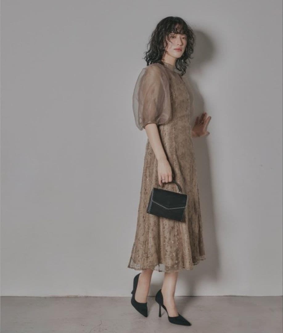 美品 niana ニアナ オーガンジー パフスリーブ刺繍 S 結婚式 パーティー