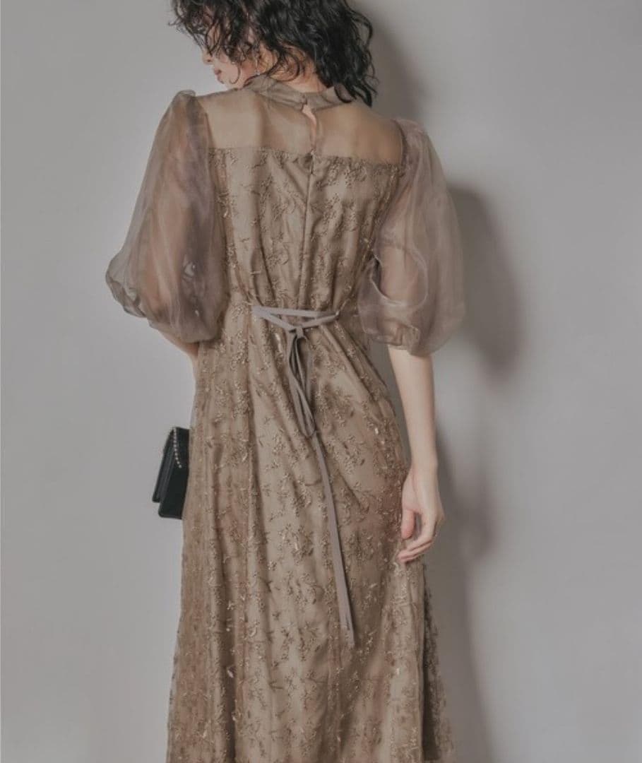 美品 niana ニアナ オーガンジー パフスリーブ刺繍 S 結婚式 パーティー