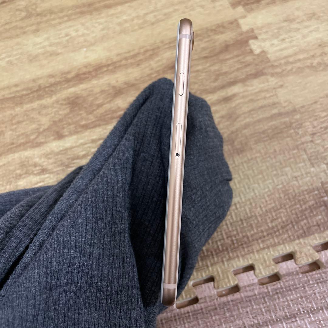 iPhone 8 64GB ゴールド 本体のみ