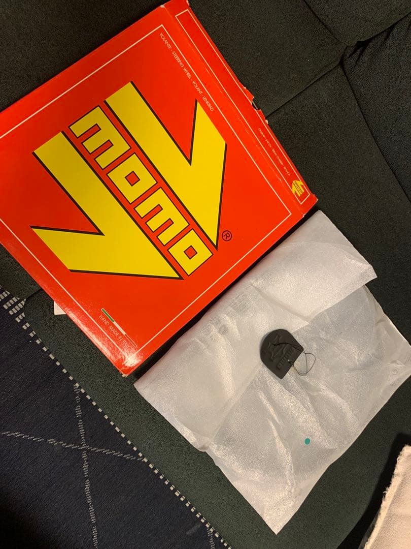 momo プロトタイプ　ステアリング　jb23 ジムニー　ハンドル　本物