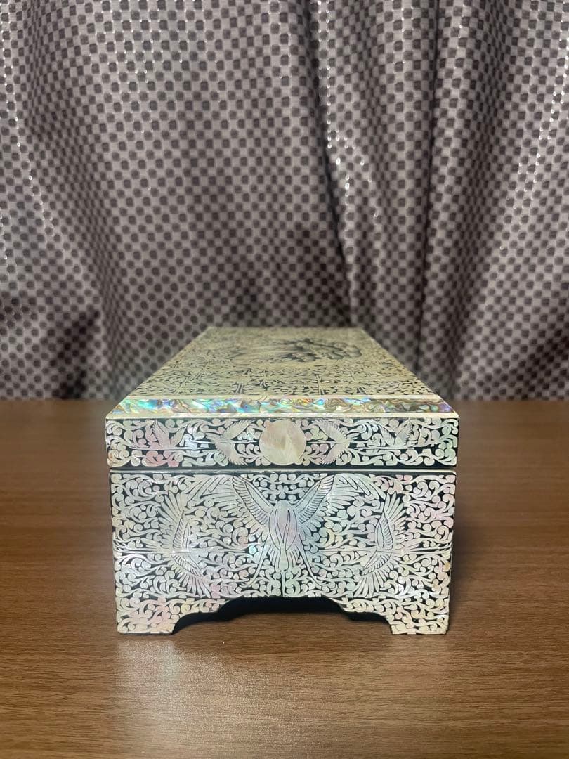 ぽ*た様 らでん　螺鈿細工 小物入れ アクセサリーケース　鏡付き