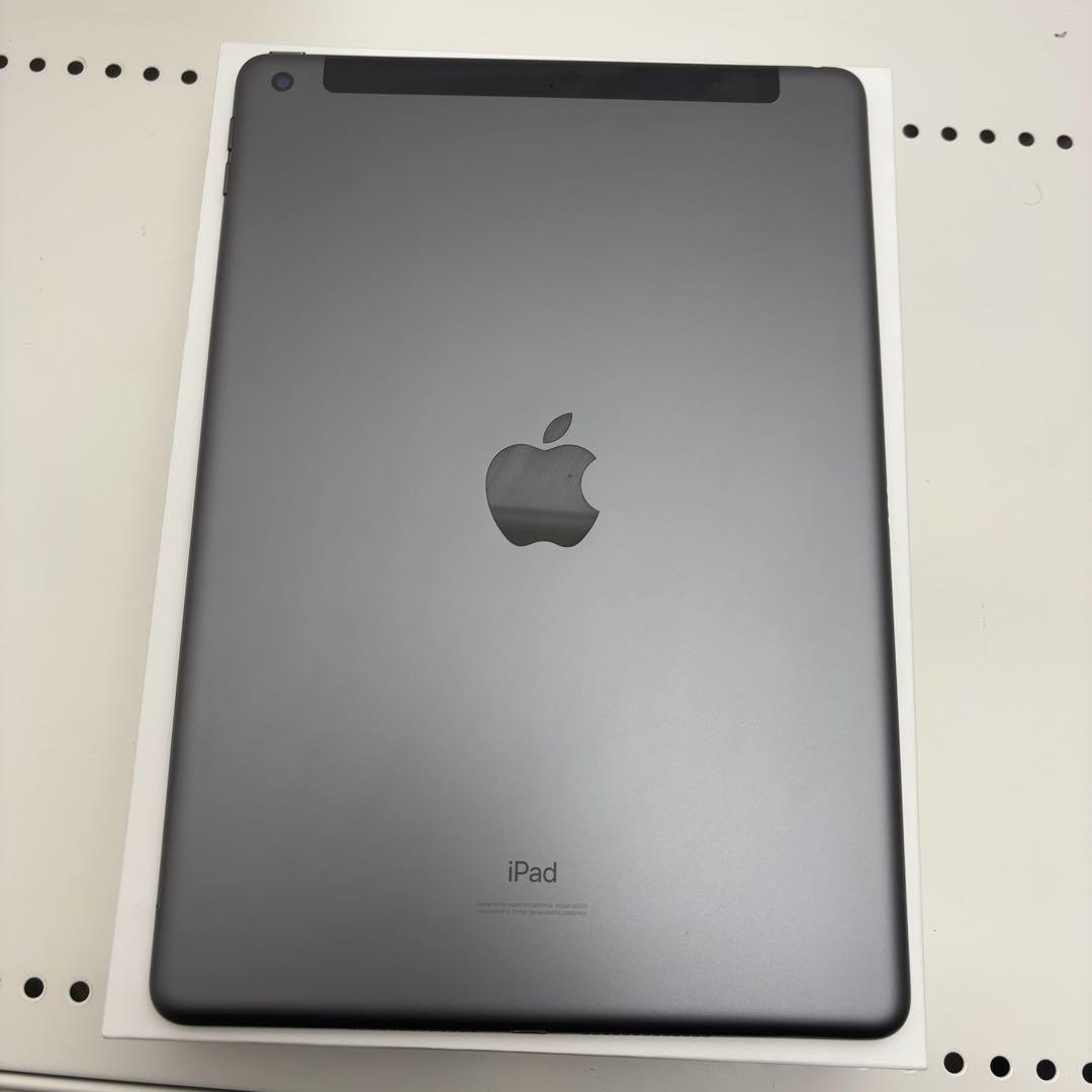 早い者勝ち　iPad 第8世代　32GB Cellular