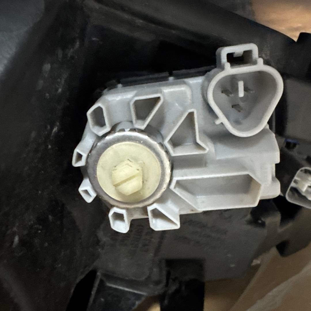 86 ZN6 前期純正ヘッドライト　左右セット