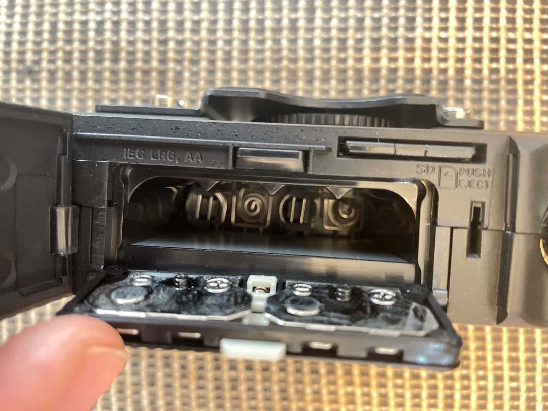 Tascam DR 70 オーディオレコーダー4チャンネル