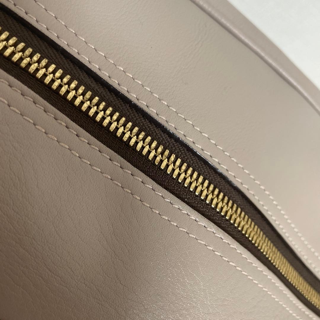 【yukiyanagi】J&M Davidson vivi グレー