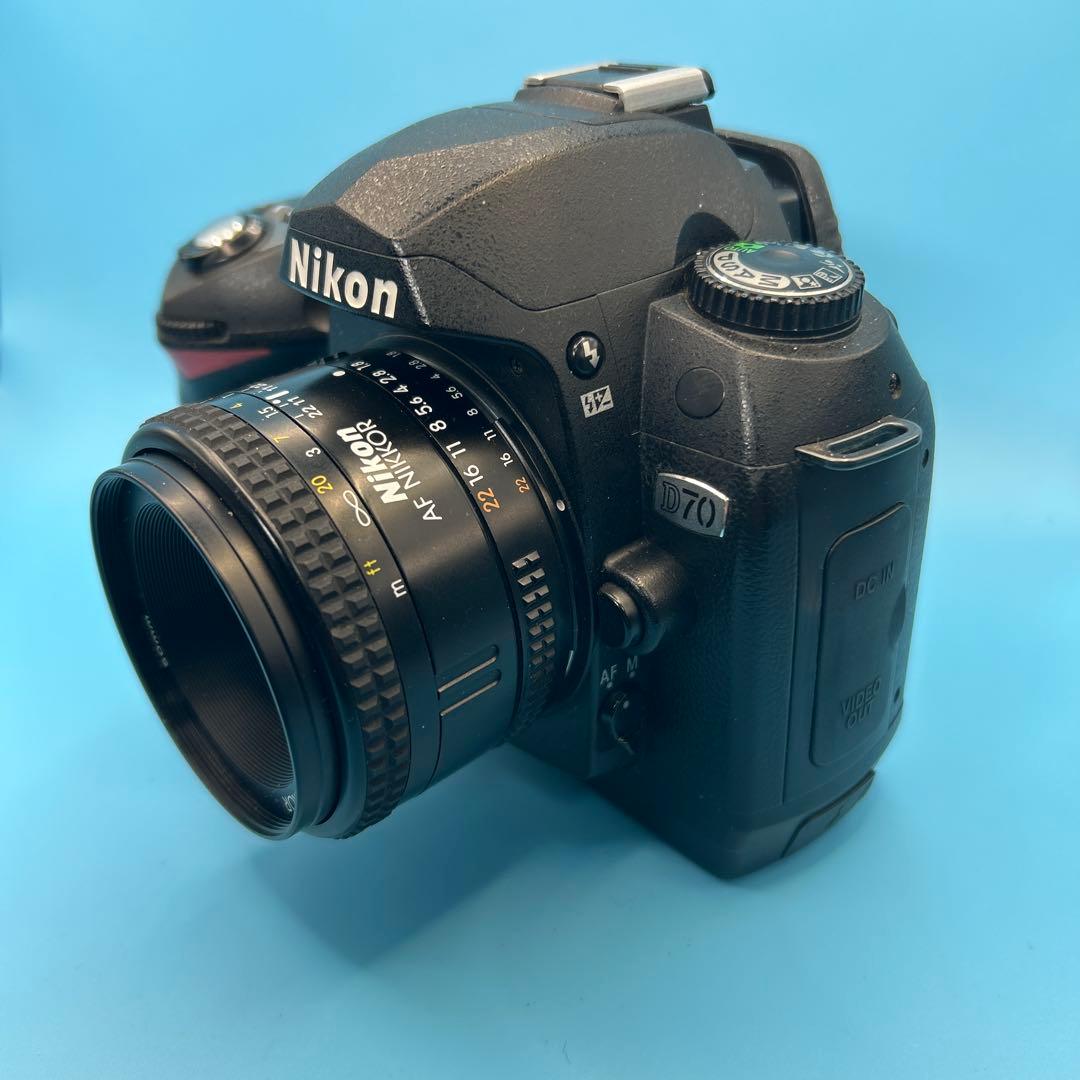 Nikon D70 超美品 ズームレンズ4本付属デジタル一眼 ベタ付き等全く無し
