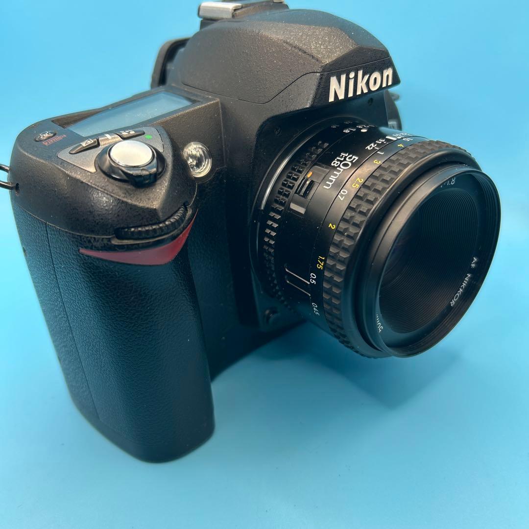 Nikon D70 超美品 ズームレンズ4本付属デジタル一眼 ベタ付き等全く無し