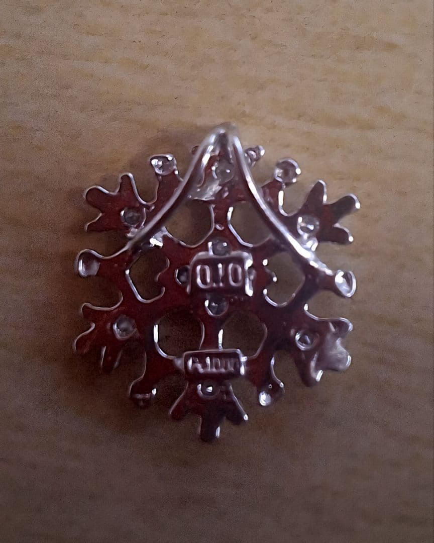 純プラチナ台　雪の結晶　ペンダントヘッド　0.1ct