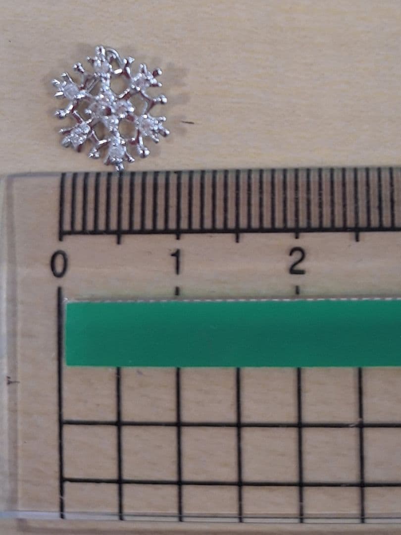 純プラチナ台　雪の結晶　ペンダントヘッド　0.1ct